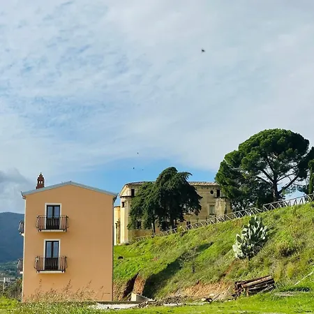 Tenute Pacelli - Azienda Agricola Malvito